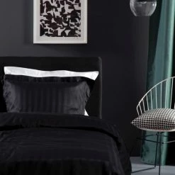 Angebote ✔️ Damai Linea Bettwäsche-Set Aus Satin - 135x200 / 80x80 Cm - Black Onyx ✨ -ESSENZA HOME SHOP unnamed file 1572